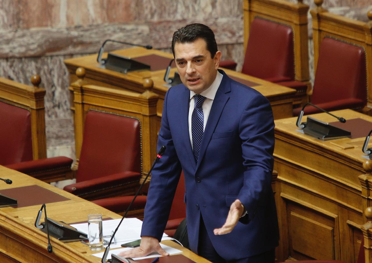 FOTO Κ.Σκρέκας Βουλή