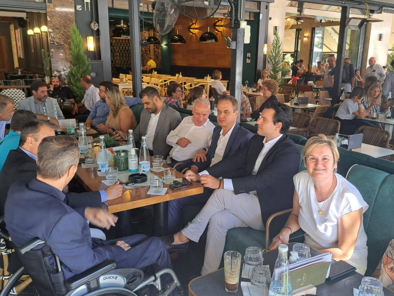 plateia