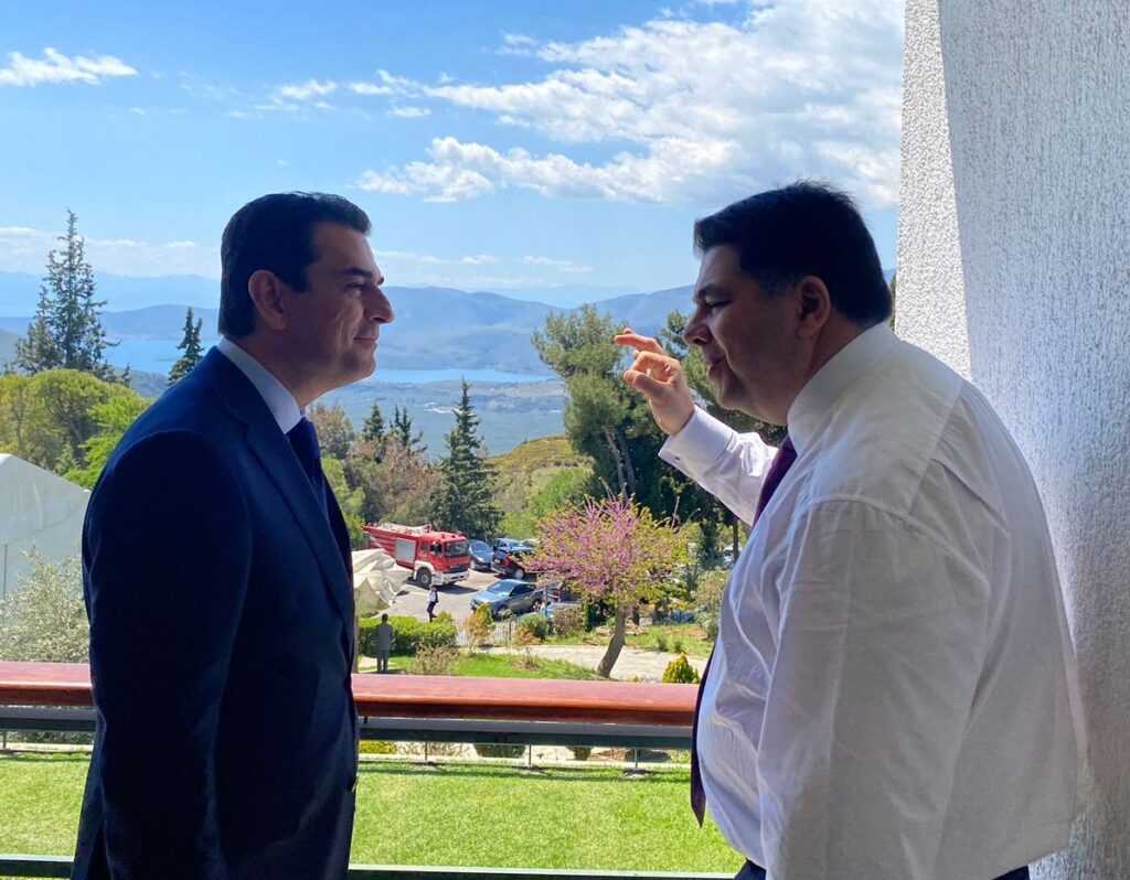 Σκρέκας - Τζορτζ Τσούνης