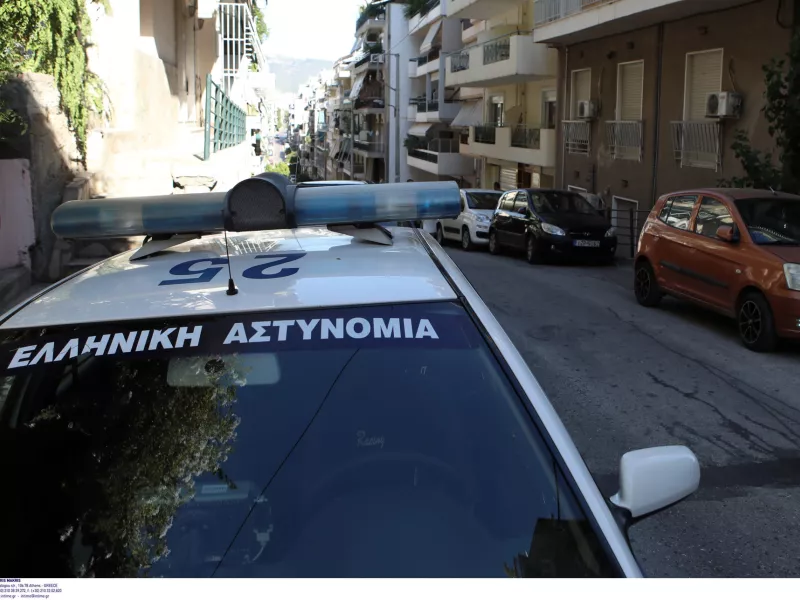 police_peripoliko_it_3568015.jpg